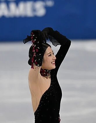 Lee Hae-in (figure skater) height profile photo
