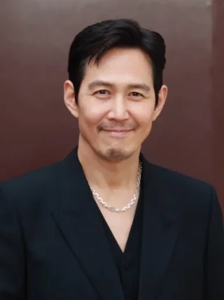 Lee Jung-jae height profile photo
