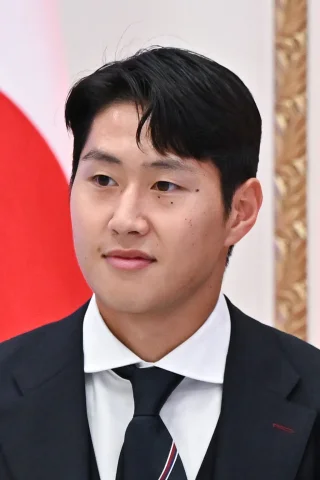 Lee Kang-in height profile photo