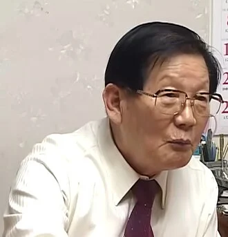 Lee Man-hee height profile photo