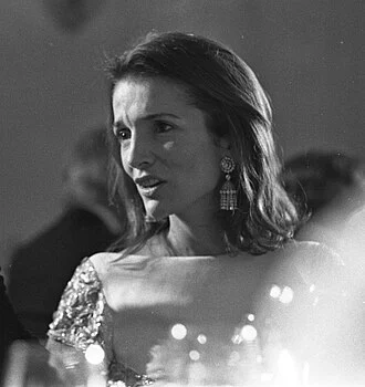 Lee Radziwill height profile photo