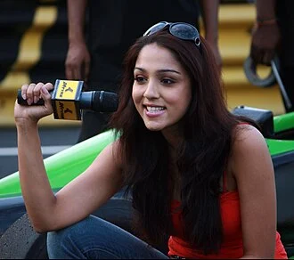 Lekha Washington height profile photo