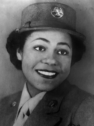 Lena Derriecott Bell King height profile photo