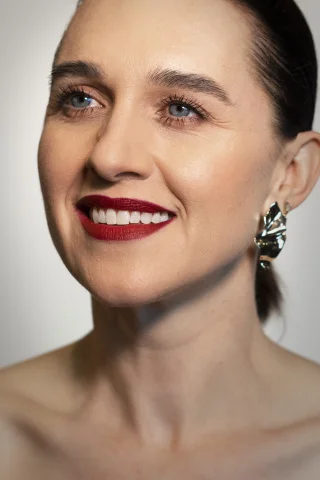 Lena Hall height profile photo