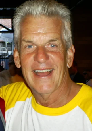 Lenny Clarke height profile photo