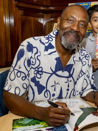 Lenny Henry height profile photo