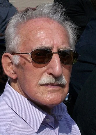 Leon Weintraub height profile photo