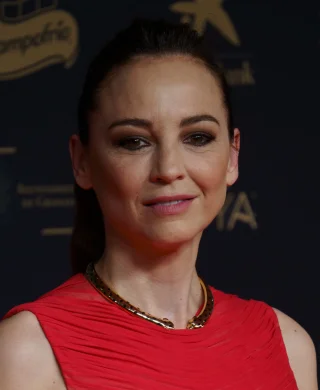 Leonor Watling height profile photo