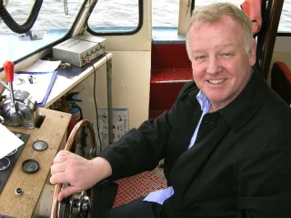 Les Dennis height profile photo