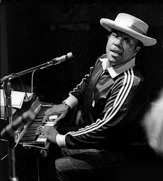 Les McCann height profile photo
