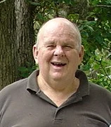 Les Murray (poet) height profile photo
