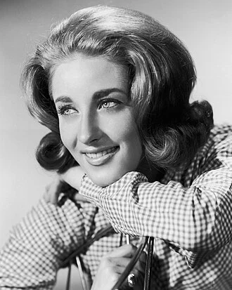 Lesley Gore height profile photo