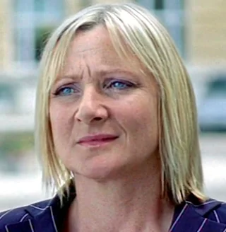 Lesley Sharp height profile photo