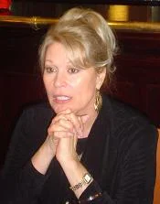 Leslie Easterbrook height profile photo