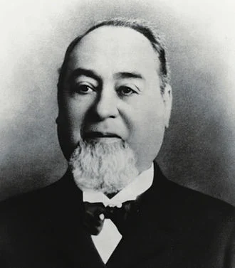 Levi Strauss height profile photo