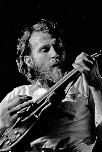 Levon Helm height profile photo