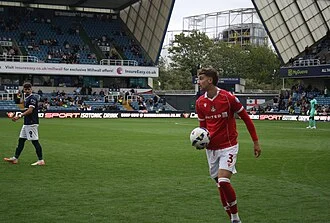 Lewis Brunt height profile photo