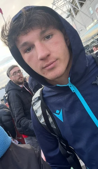 Lewis Koumas height profile photo
