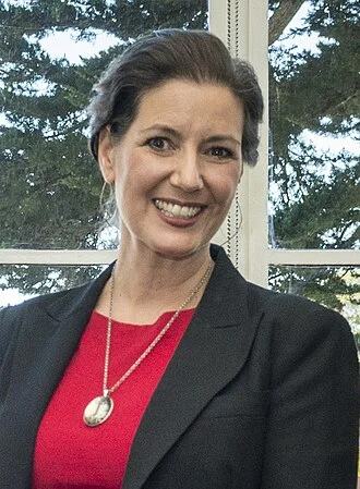 Libby Schaaf height profile photo