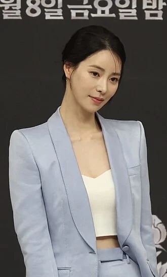 Lim Ji-yeon height profile photo