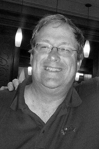 Lin Brehmer height profile photo