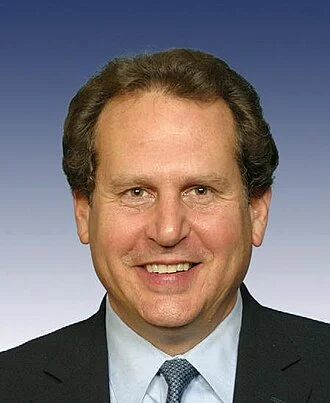 Lincoln Díaz-Balart height profile photo