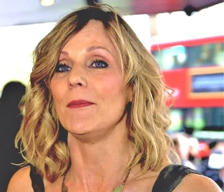 Linda Barker height profile photo