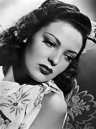Linda Darnell height profile photo