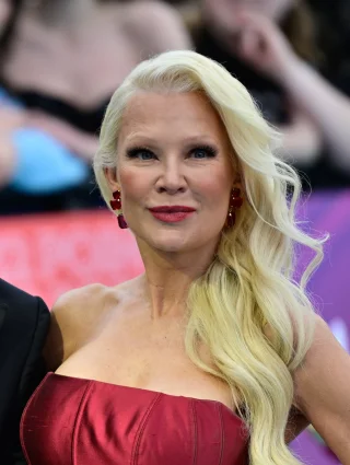 Linda Lampenius height profile photo