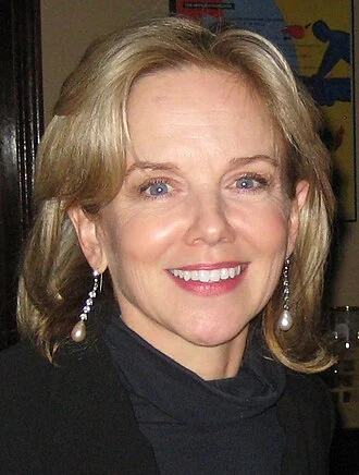 Linda Purl height profile photo