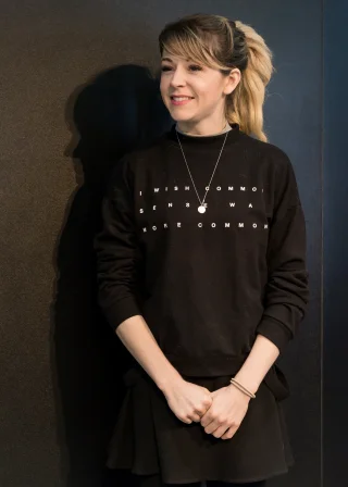 Lindsey Stirling height profile photo