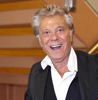Lionel Blair height profile photo