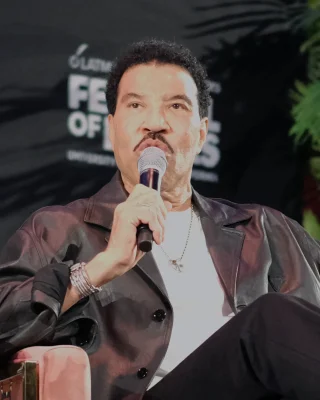 Lionel Richie height profile photo
