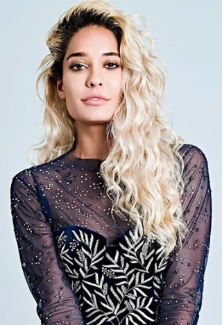 Lisa Haydon height profile photo