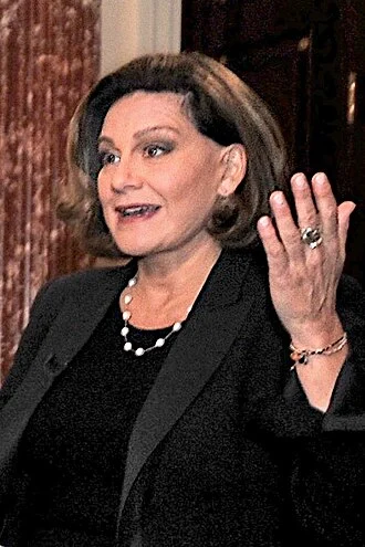 Lisa LaFlamme height profile photo