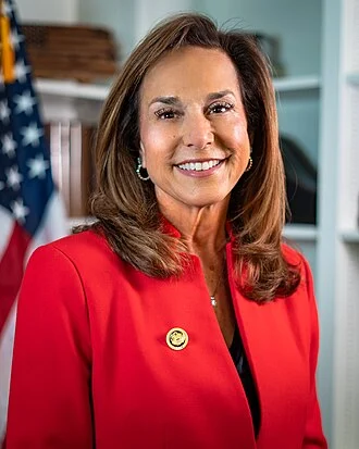 Lisa McClain height profile photo