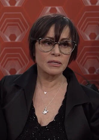 Lisa Mordente height profile photo