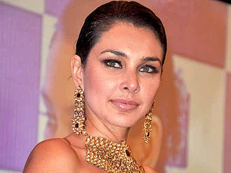 Lisa Ray height profile photo
