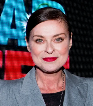 Lisa Stansfield height profile photo