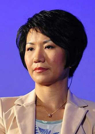 Liu Xin (news anchor) height profile photo