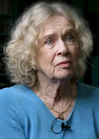 Liv Ullmann height profile photo
