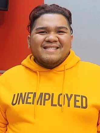 Lloyd Cadena height profile photo