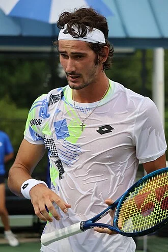 Lloyd Harris (tennis) height profile photo