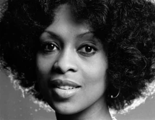 Lola Falana height profile photo