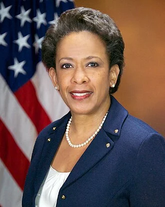 Loretta Lynch height profile photo