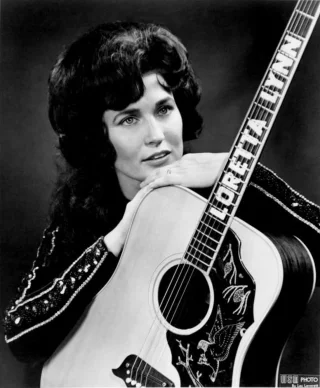 Loretta Lynn height profile photo