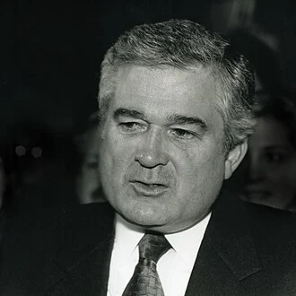 Lou Gerstner height profile photo