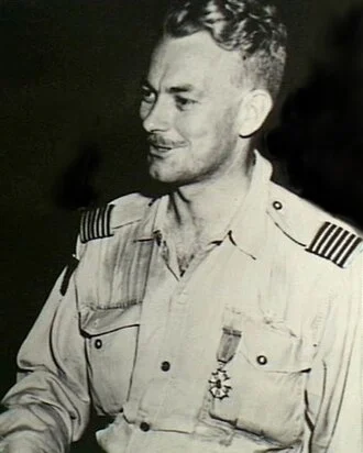 Lou Spence height profile photo