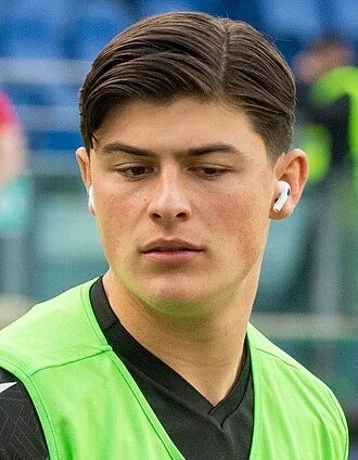 Louis Rees-Zammit height profile photo