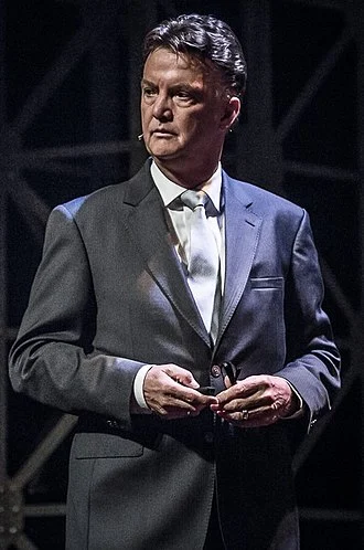 Louis van Gaal height profile photo